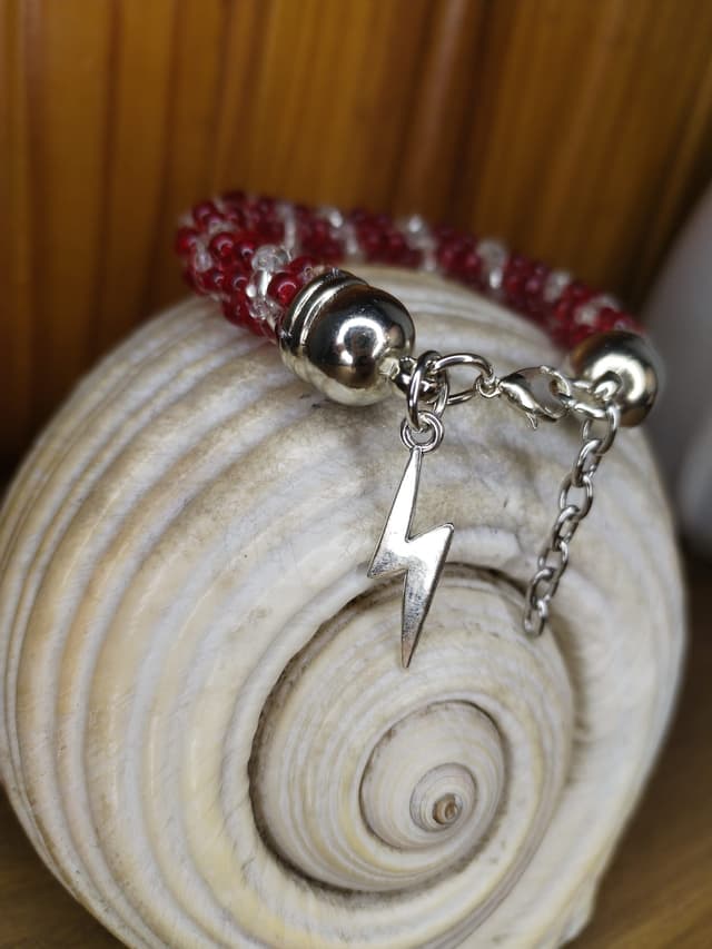 thumbnail of Pulsera chicote Oya